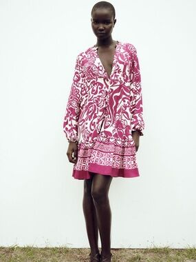 Zara Pink and White Printed Oversized Flowy V-Neck Swing Dress (BNWT)